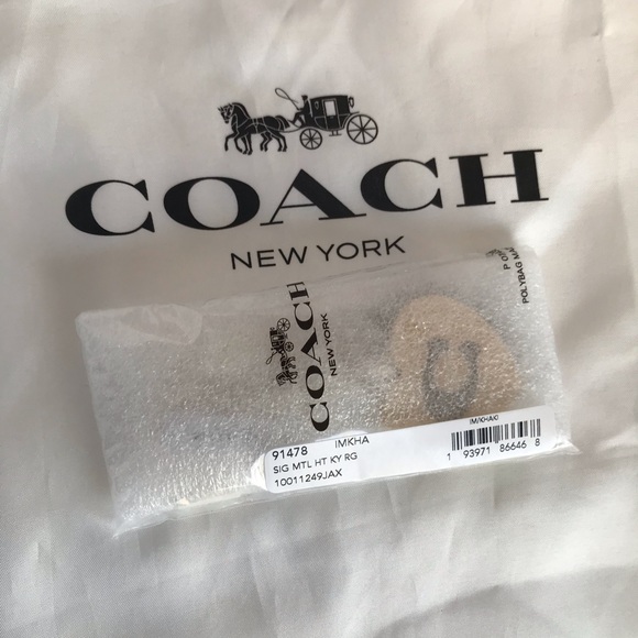 COACH Signature Hearts Key Ring Bag Charm Gold / - Picture 6 of 13